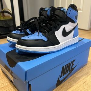 Nike Air Jordan 1 Retro High OG - University Blue, White, Black